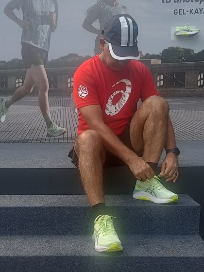 Lacing up the new ASICS Gel Kayano 31 shoes. Proper gear is essential for performance and injury prevention, and we guide our runners on the best choices.