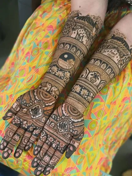 This design features a unique Yin and Yang symbol, surrounded by traditional Indian motifs like elephants and lotuses.