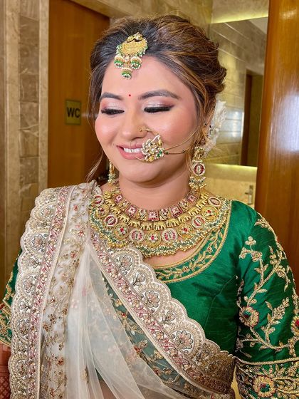 Classic Red & Pink Bridal Looks photo 57