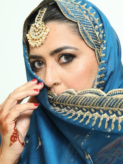 Eyes doing all the talking. A portrait shoot where we created a dramatic Arabic eye look with thick kohl.