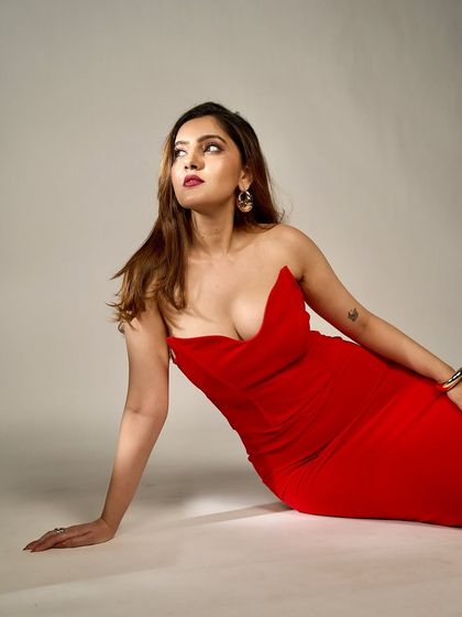 Deepti Purshotham - Commercial & Editorial Makeup Signature Glam photo 15