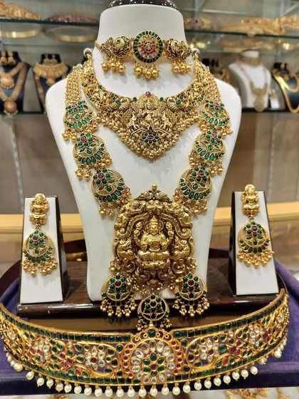Lotus Bridal Studio - Wedding & Event Jewellery Rental Timeless Temple & Gold-Look Jewellery photo 13