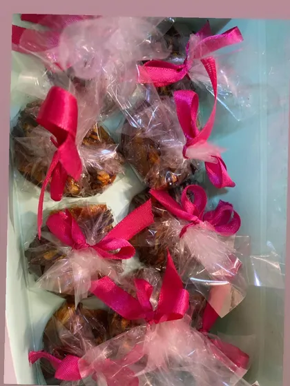 I also offer sweet gifting solutions. These are my Almond Caramello chocolate discs, individually wrapped and perfect for giving to someone special.