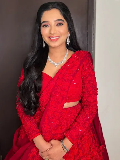 Another shot of the client, her beautiful smile completing the look.