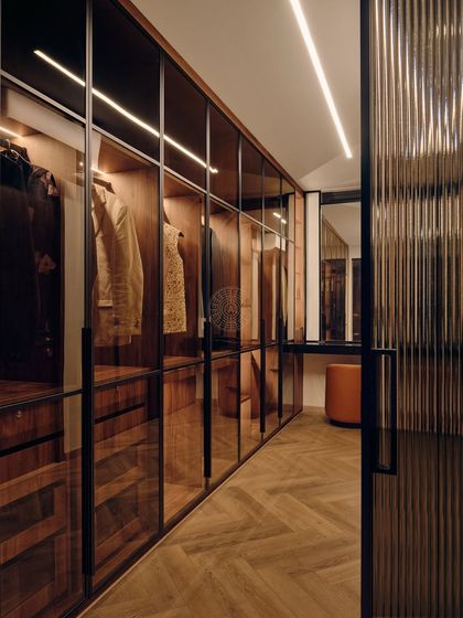 Sarah Sham - Residential Interior Design Walk-In Closets & Vanities photo 6