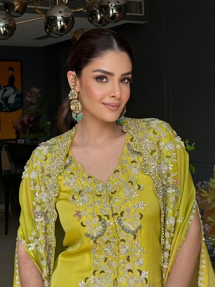 Party & Guest Glam photo 30