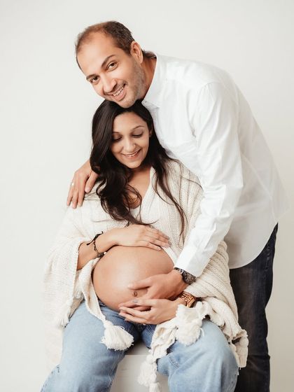 Maternity Portraits: Celebrating Your Glow photo 22