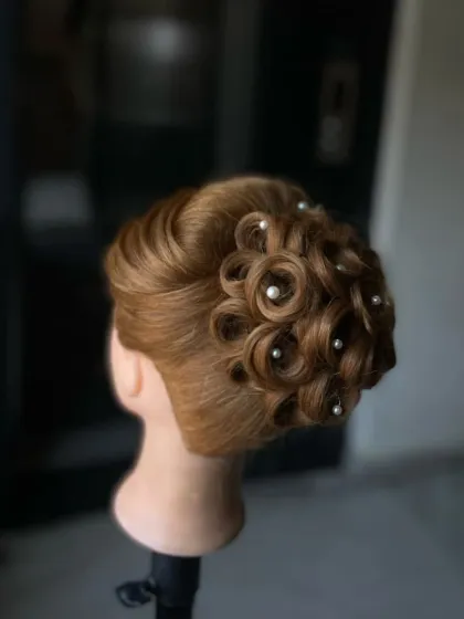 VLCC School of Beauty - Professional Hairdressing & Styling The Art of Hairstyling: Updos, Braids & Finishing photo 14