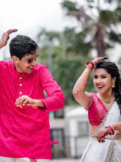Your wedding dance should be as fun and unique as you are. I help couples create routines that feel natural and joyful, whether it is a formal first dance or a surprise Bollywood number for your sangeet.