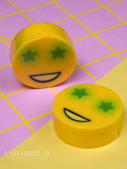 Get some main character energy with this star-eyes emoji soap. Like all my fun soaps, it's handmade with a skin-friendly formula that cleanses without stripping moisture.