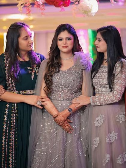 The Radiant Bride: Solo Portraits photo 26