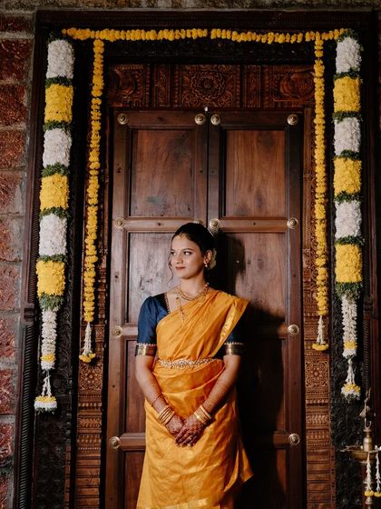 This bride is ready for her engagement in a traditional Madisar saree. I am experienced in draping this nine-yard saree and creating a makeup look that honors the tradition.