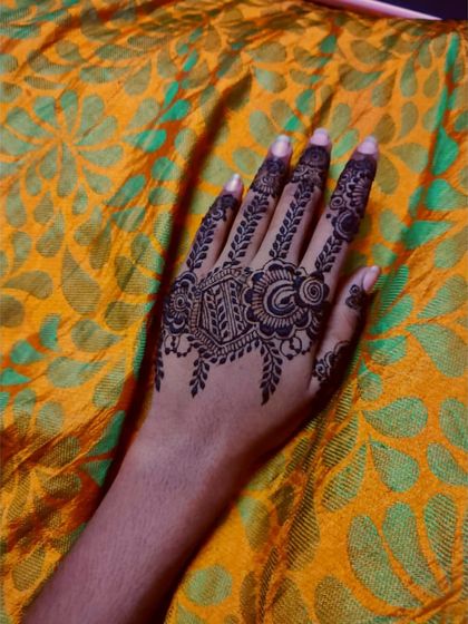 Festive & Party Mehndi photo 19