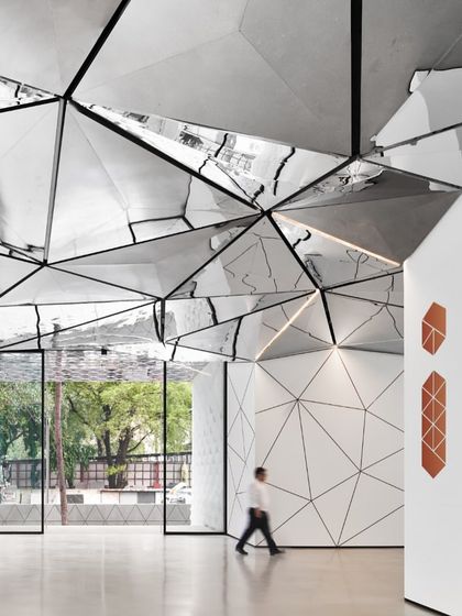 Parinee I Tower: Immersive Geometries photo 27