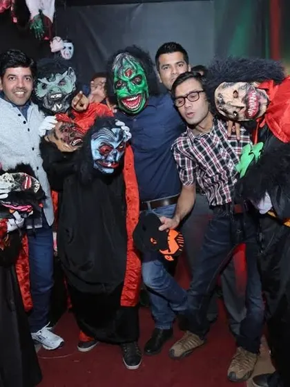 I can also arrange performers and props for themed parties, like this Halloween event. From spooky characters to interactive horror-themed experiences, I help create an immersive atmosphere for your guests.
