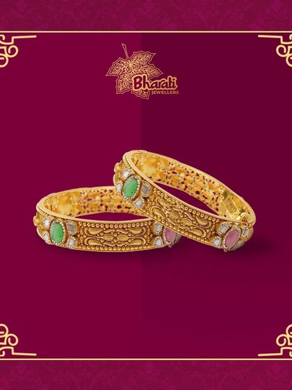 A beautiful example of our antique gold kadas, featuring traditional temple motifs and diamond work. This style offers a perfect fit and a touch of heritage for every hand.