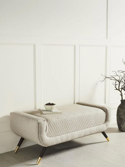 Shiraz Chaand - Commercial Interior & Product Photography Furniture & Product Collections photo 17