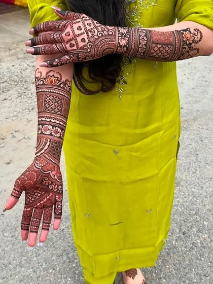 Vijay Singh - Special Occasion Mehandi Full Bridal Mehndi photo 13
