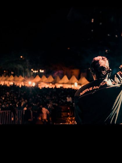 Facing a sea of students at IISC Bangalore. These large-scale shows are a huge part of what I do.