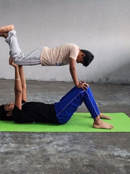 Swimsquare - Kids' Gymnastics Camp Partner & Group Acrobatics photo 25