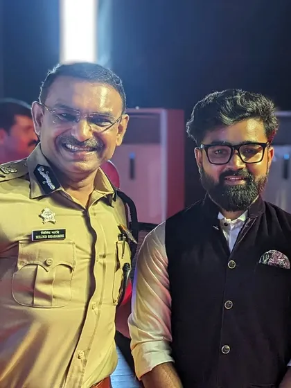 Honored to stand with Navi Mumbai's police commissioner, Milind Bharambe, after my live show.