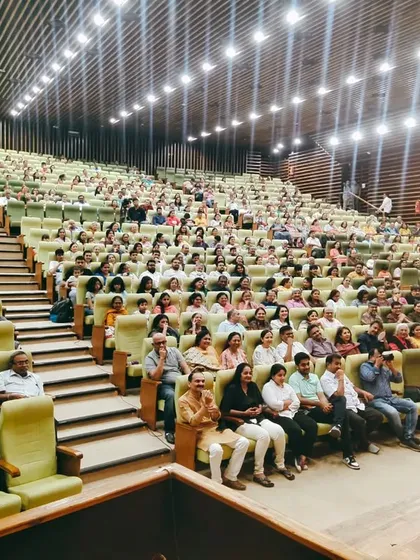 The full house at the 25th show celebration of the drama "AAVJE." It was a privilege to host this milestone event.