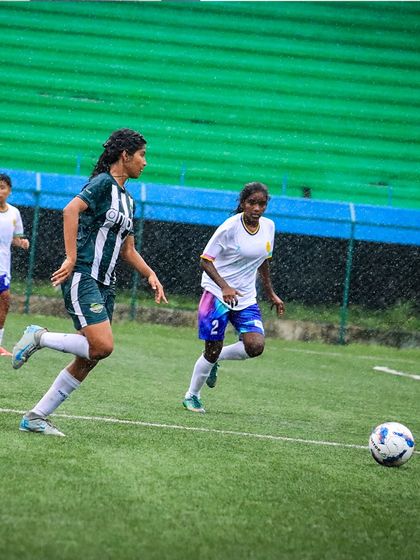 Girls on the Pitch photo 17