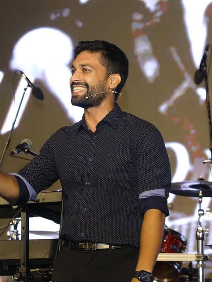 Sharan Kuttappa - Stage Magic & Mentalism Intimate Celebrations: Weddings & Private Parties photo 4