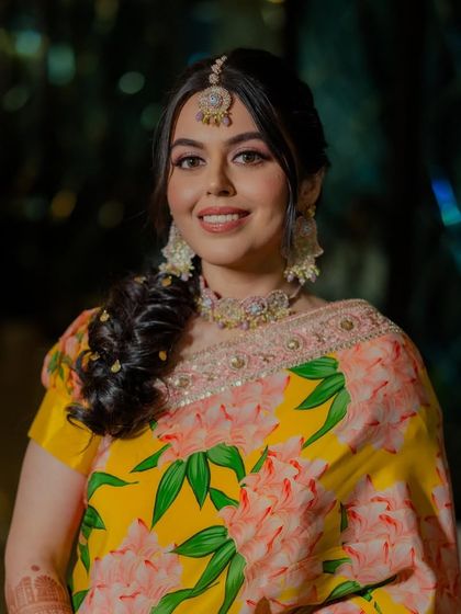 A Haldi look that whispers pure joy. Simren glows like sunlight with a minimal, mesmerizing look that captures the magic of the moment.