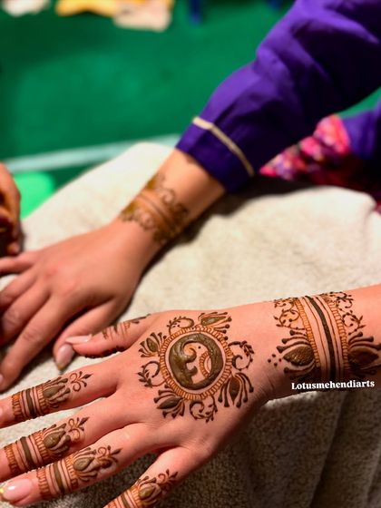 Lotus Mehendi Arts - Event Mehendi Services Elegant Designs for Guests photo 54