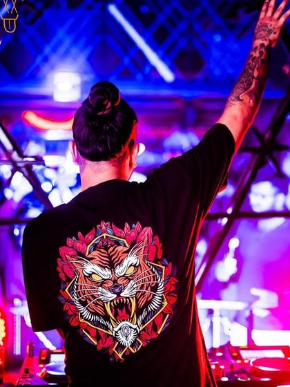 Rocking a shirt that's as wild as the party. This shot from the back shows my view of the crowd from the DJ booth at The Fixx.