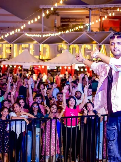 This is the energy I live for. Seeing a sea of happy faces, all connected by the music, is why I do what I do. This was an epic night at Phoenix Marketcity.