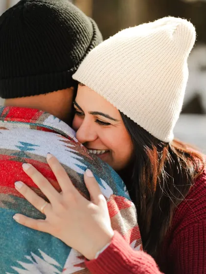 Even in the winter chill of Sissu Valley, love keeps you warm. This intimate hug, with the engagement ring subtly visible, shows how I capture connection in any season or setting.