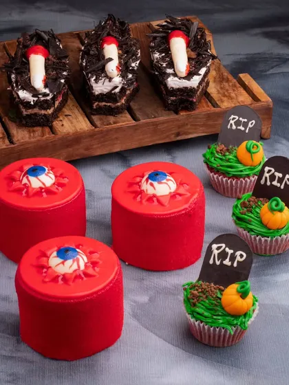 Another look at our wicked Halloween treats, perfect for a themed party or promotion.