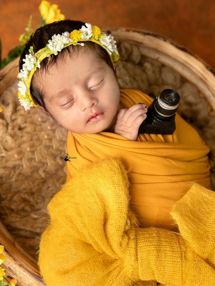 Newborn Portraits: The First Few Days photo 16