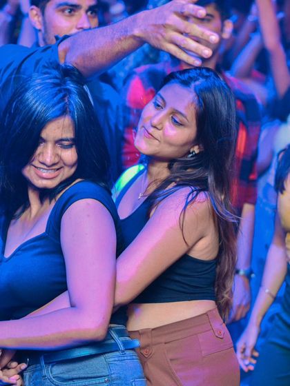 Jezzter - DJ Services The Crowd & The Vibe photo 21