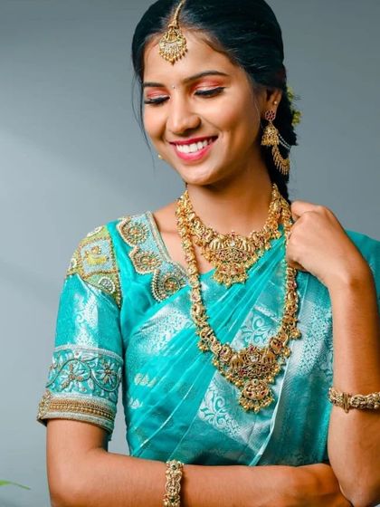 Inisha Rental Dress - Bridal & Occasion Jewellery Rental Grand Bridal Sets: Temple & Kemp Jewellery photo 21