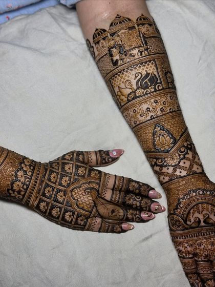 This view shows the swan and palace architecture motifs on the arm, adding to the traditional theme.