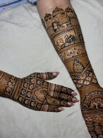 This view shows the swan and palace architecture motifs on the arm, adding to the traditional theme.