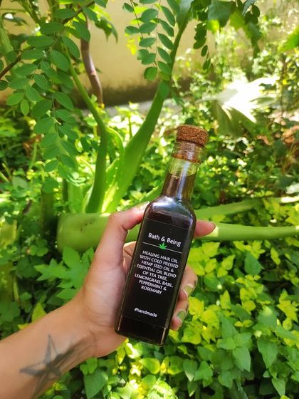 Our Plant Powered Healing Hair Oil is rich in protein and fatty acids from cold-pressed hemp seed oil. This blend is designed to combat hair loss, thinning, and promote healthy regrowth.