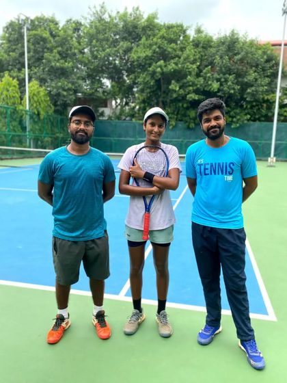 A champion with her coaches. Havisha Chaudhary stands proud with our coaching team after her back-to-back National Series wins. We believe in building champions through teamwork and relentless effort.
