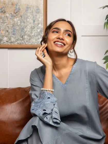 This look for a clothing campaign is all about natural radiance. The makeup is light and luminous, paired with a simple updo to create an elegant and relaxed feel.