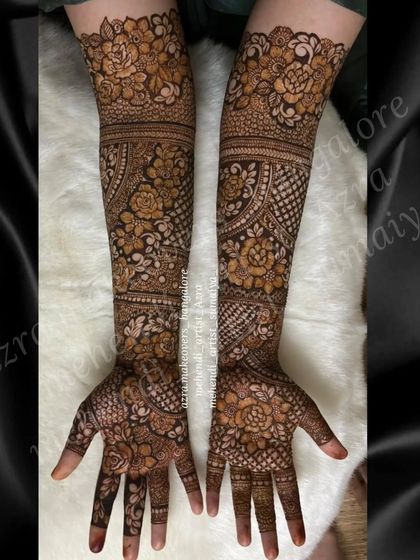 Azra Mehendi - Mehendi Artistry Full Bridal Mehendi photo 70