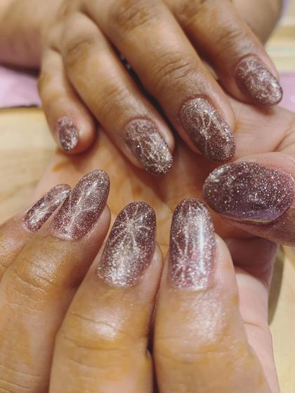 Shine On: Chrome, Cat-Eye & Glitter photo 6