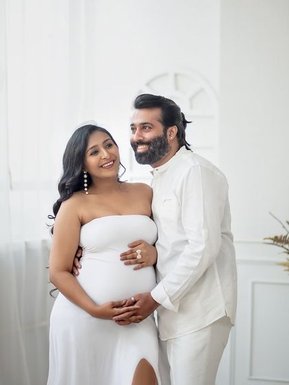 The Studio Glow: Maternity Portraits photo 15