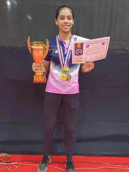 Ananya Chande with her winner's trophy for the Women's category at the Prabhodhankar Thackeray Krida Sankul tournament. A fantastic and well-earned victory.