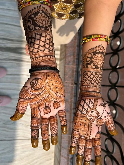 Priya Verma - Festival & Occasion Mehndi Karwachauth & Teej Mehndi photo 16