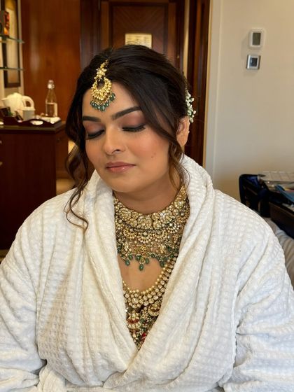 Timeless Wedding Day Looks photo 5