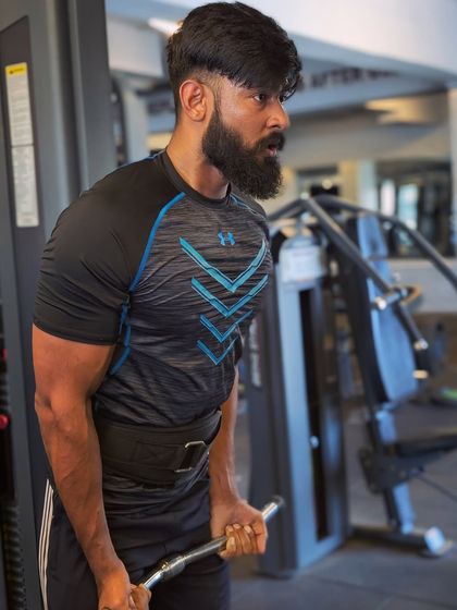 Amit - Strength & Conditioning Arm Sculpting: Biceps & Triceps photo 28