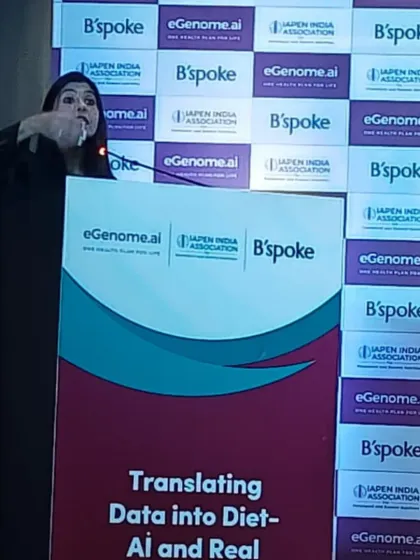 An animated moment during my presentation on "Translating Data into Diet." I am passionate about using science and data to create real-world nutrition plans that go beyond simple calorie counting.